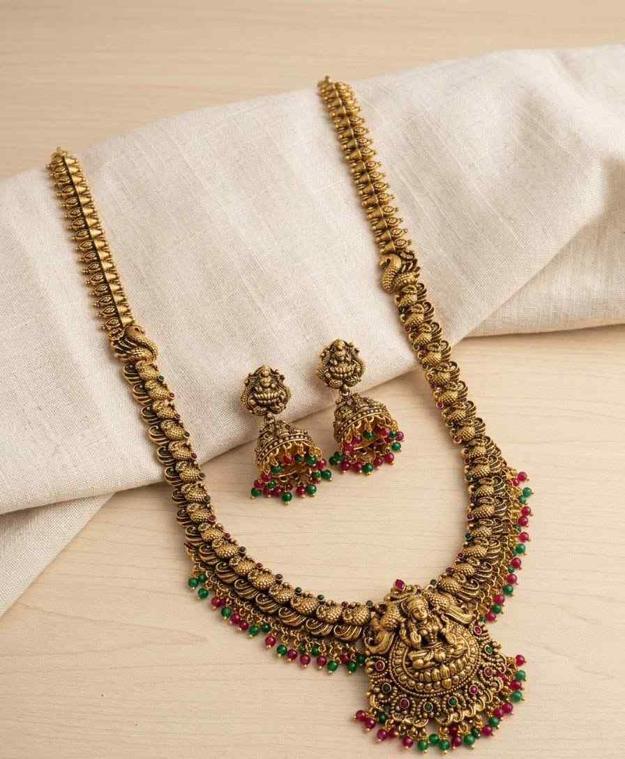  Traditional gold-plated temple jewelry 